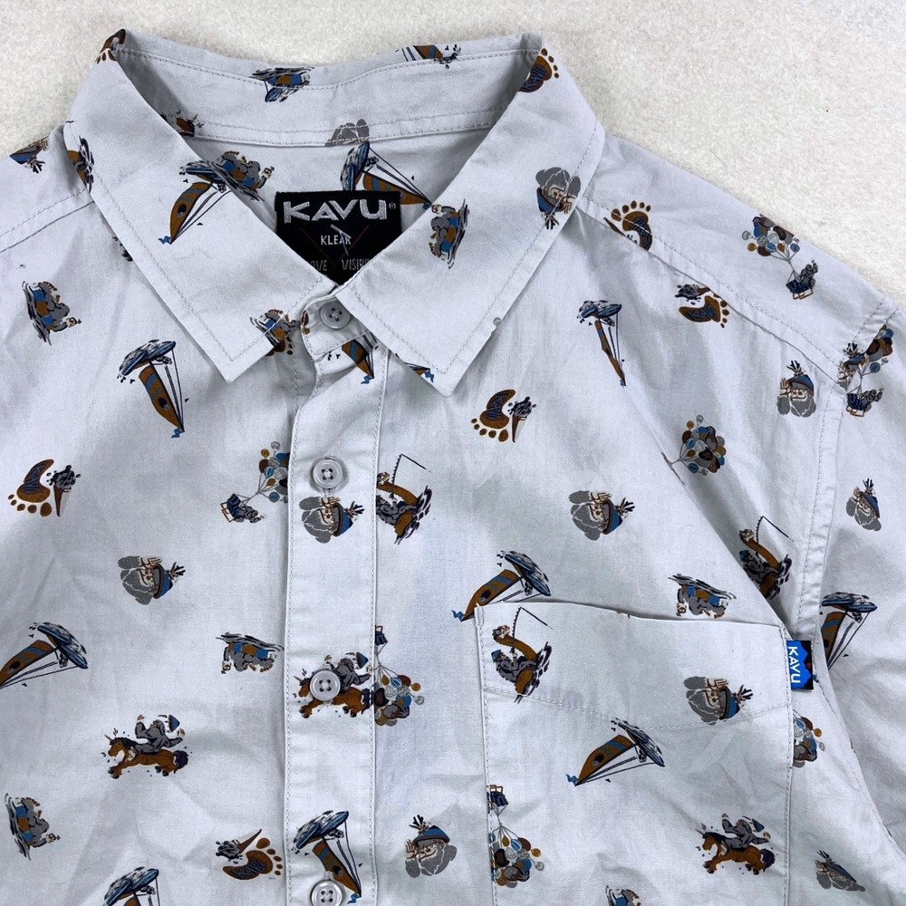 KAVU Mens Short Sleeve Button Down Shirt Gray Graphic Print Outdoor Adventure L